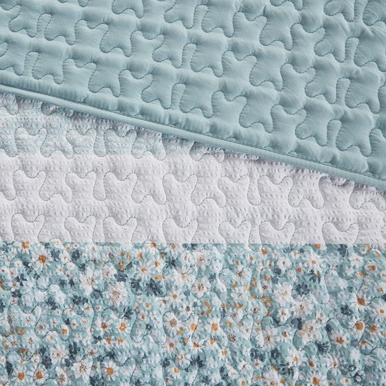 Coastal Floral Quilt Set - 4PC Shabby Chic Seersucker Quilt Set - Aqua