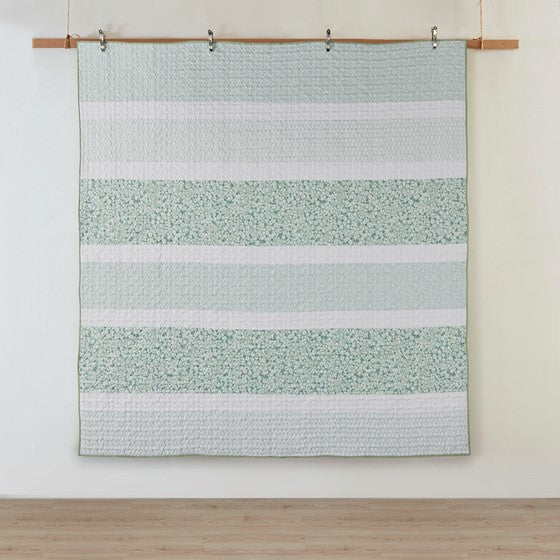 Coastal Floral Quilt Set - 4PC Shabby Chic Seersucker Quilt - Green