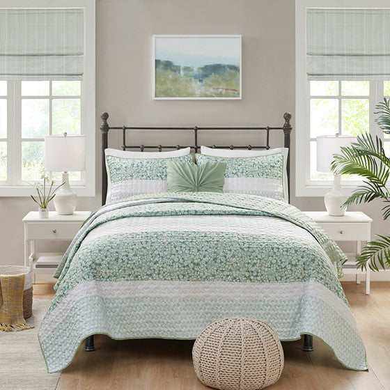 Coastal Floral Quilt Set - 4PC Shabby Chic Seersucker Quilt - Green