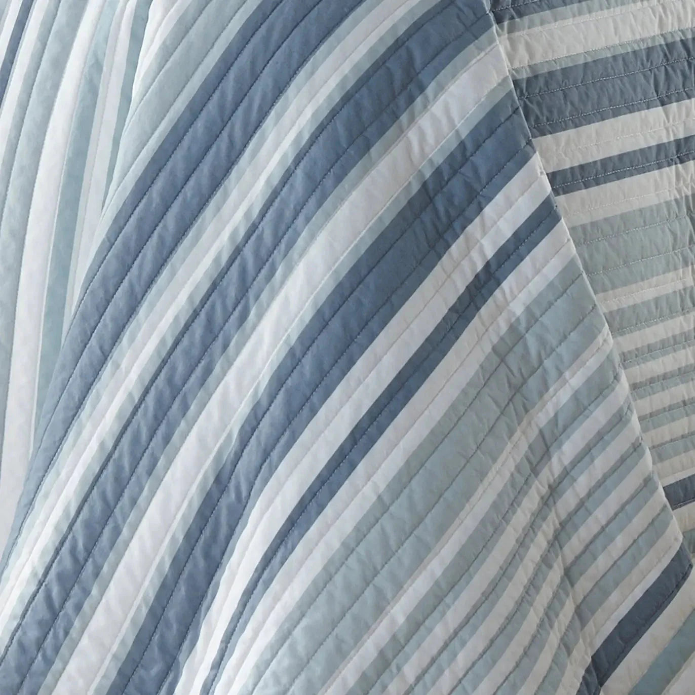 Universal V Berth Truro Blue And White Stripe 100% Cotton  Quilt Set Yacht Bedding