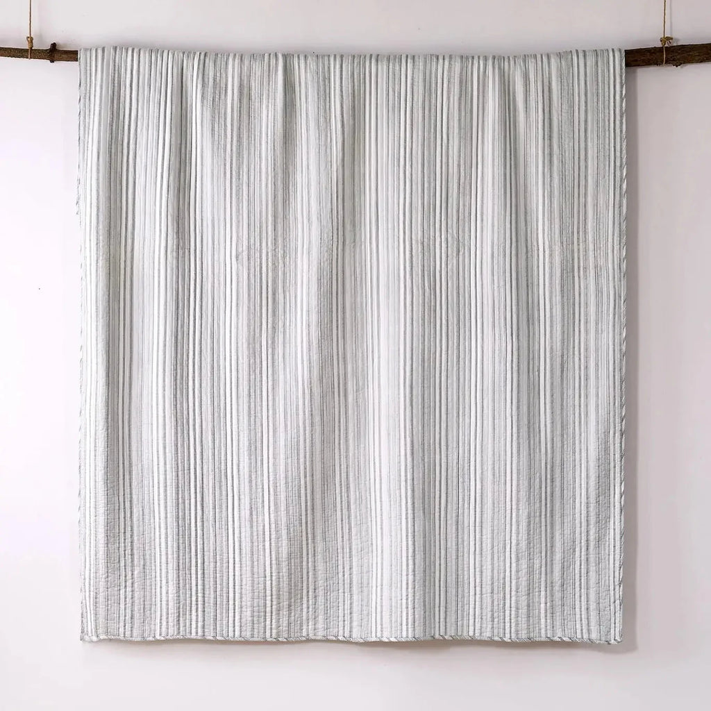 Universal V Berth Bondi Grey Stripe Quilt Cover Set
